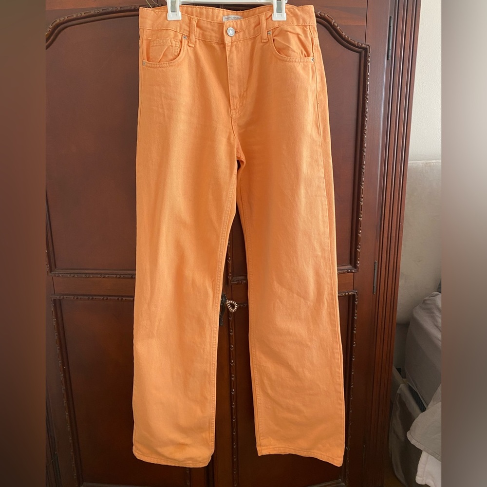 Pull&Bear Pacific Republic Straight leg high-rise jeans in Melon